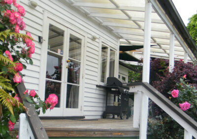 Magpie Cottage Homestay Bed and Breakfast